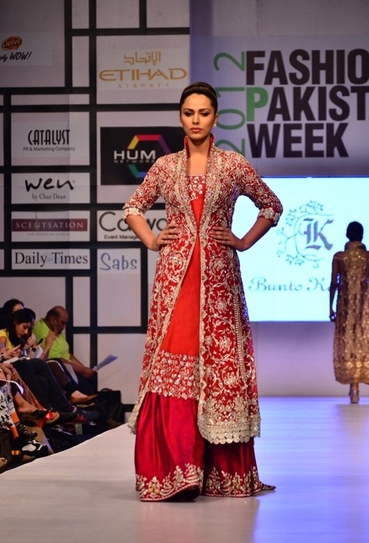 [Fashion%2520Pakistan%2520Week%2520%25282012%2529%2520Pictures6%255B4%255D.jpg]