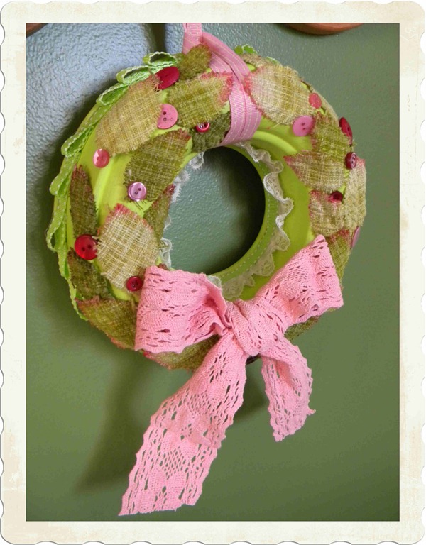 [Recycled%2520jello%2520wreath%255B5%255D.jpg]