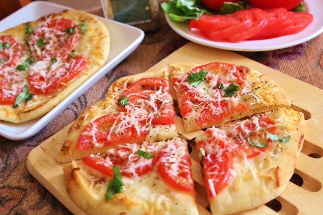 Margherita Pita Pizzas Margherita Pita Pizzas