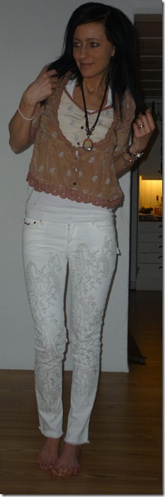 VivanDivan Goes Fashion: HJÄLP!!! Odd Molly white stretch jeans chalk strlk  1 kanske till salu….