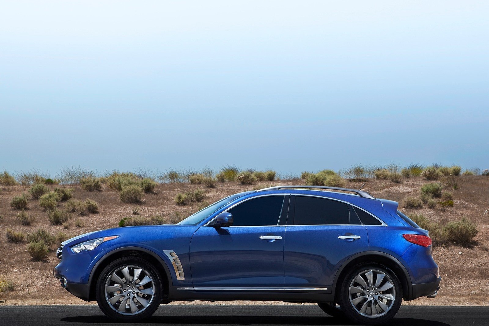 [Infiniti-FX-QX70-9%255B2%255D.jpg]