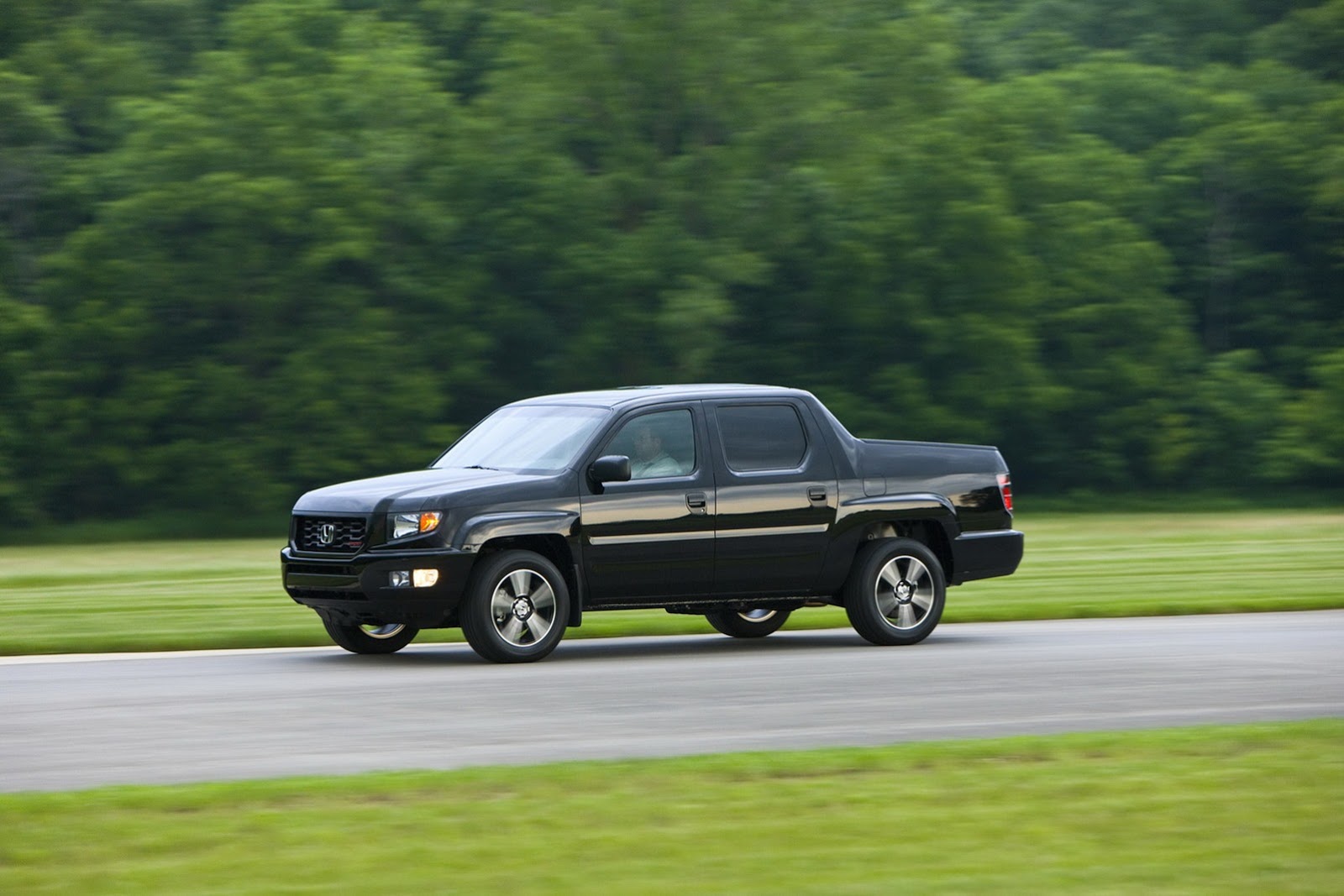 [12_2014_Ridgeline_Sport%255B2%255D.jpg]
