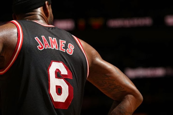 King James Debuts New Nike LeBron 11 PE for One Quarter