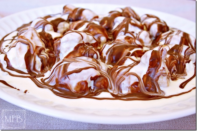 profiteroles variegato bianco