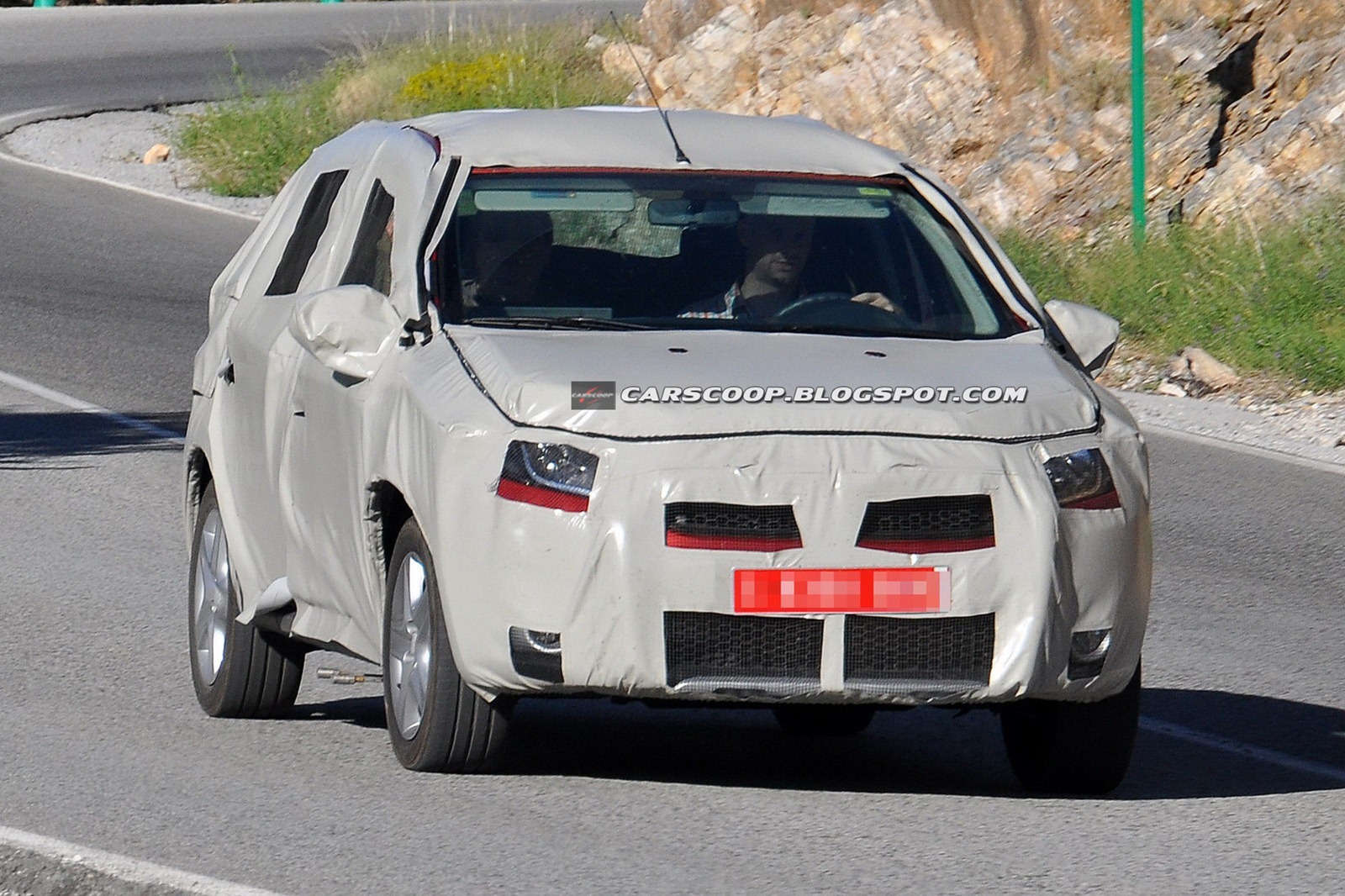 [2013-Dacia-Sandero-1%25255B3%25255D%255B2%255D.jpg]