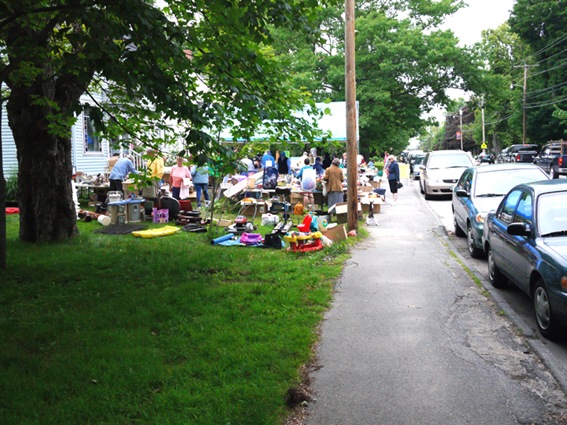 [yard_sale1%255B4%255D.jpg]