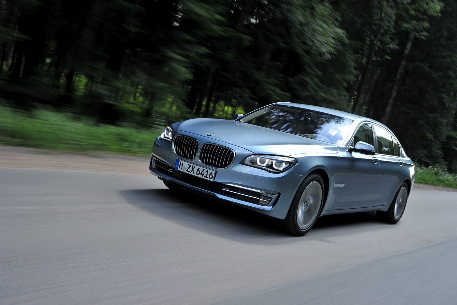 [2013-BMW-7-Series-108%255B2%255D.jpg]