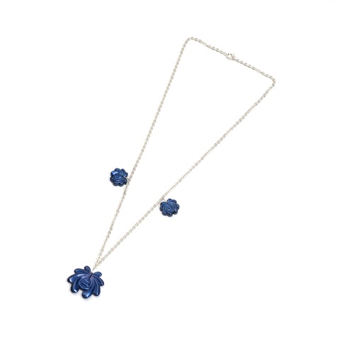[necklace-flower-blue%255B2%255D.jpg]