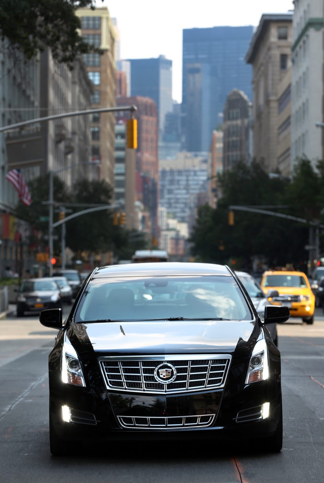 [2013-Cadillac-XTS-03%255B3%255D.jpg]