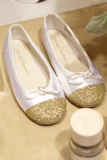 Ballet shoes that sparkle, check the how to on Martha Stewart Weddings. www. marthastewartweddings.com