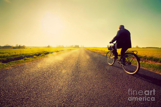 [old-man-riding-a-bike-to-sunny-sunset-sky-michal-bednarek%255B7%255D.jpg]