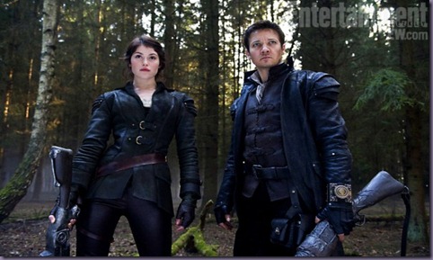 Gemma-Arterton-and-Jeremy-Renner-in-Hansel-and-Gretel-2012-Movie-Image-600x399