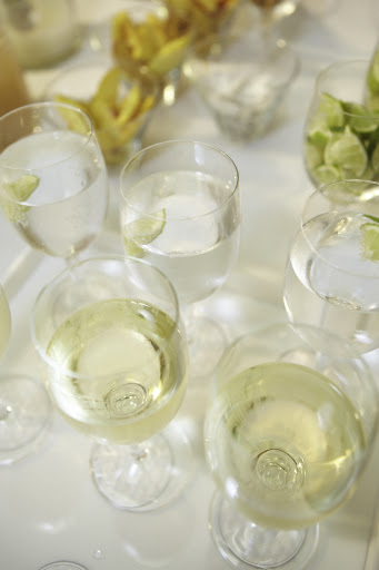 Fruity wine wine.