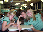 German girls upskirt too