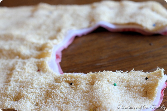 how_to_pin_a_baby_bib