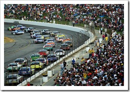 2009 OReilly NNS double file restarts Jamie Squire Getty