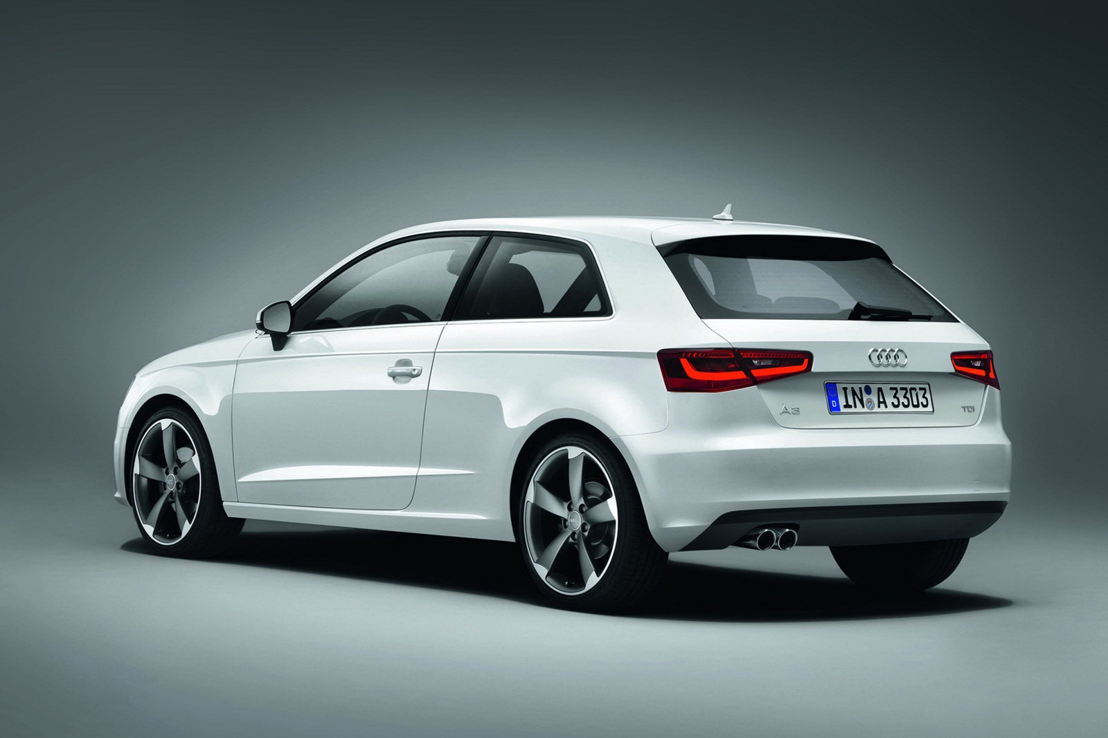 2013-Audi-A3-2%255B2%255D.jpg