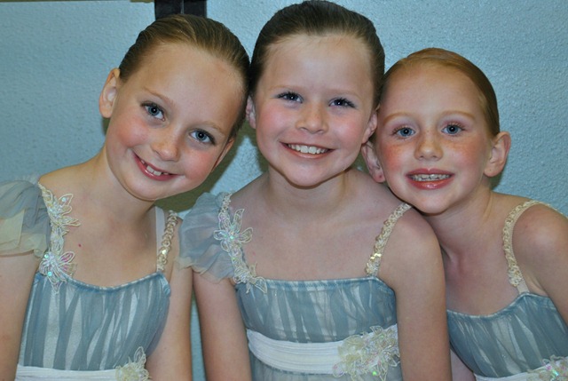 [Halle%2520Jenna%2520Berlynn%255B4%255D.jpg]