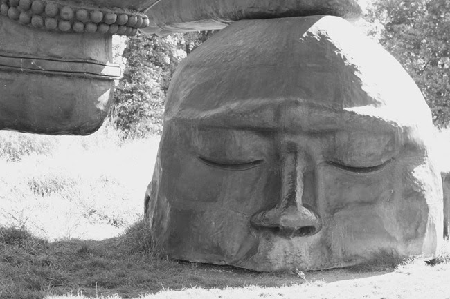 three-legged buddha three-legged buddha