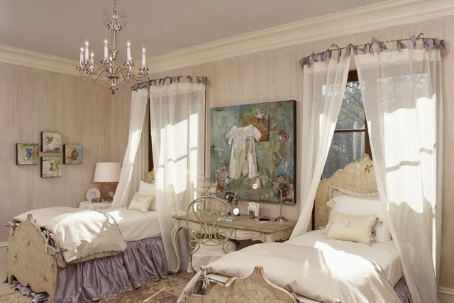 [shabby-chic-purple-pink-chandelier-bedroom-distressed-furniture-sanded-down-romantic-interior-decor-better-decorating-bible-blog%255B4%255D.jpg]