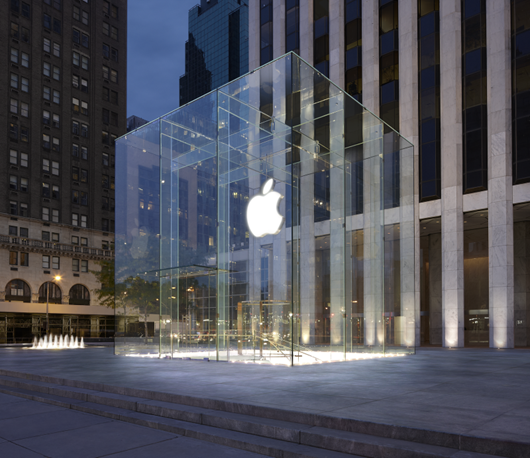 [apple-store-new-york-5th-avenue%255B3%255D.png]