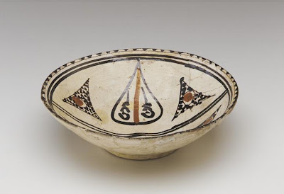 Bowl | Origin:  Nishapur,  Iran | Period: 900-1000 | Details:  Not Available | Type: Earthenware painted under glaze | Size: H: 7.9  W: 26.0  cm | Museum Code: S1987.959 | Photograph and description taken from Freer and the Sackler (Smithsonian) Museums.