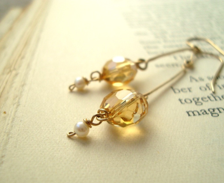[citrine-gold-stick-earr093.jpg]