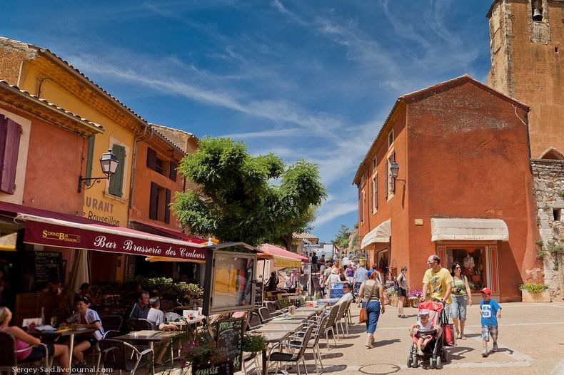  أجمل القرى العالمية (روسيليون)  Roussillon-7%255B2%255D