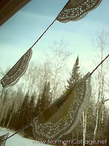 [doily%2520window%2520%2540NorthernCottage.net%255B15%255D.jpg]
