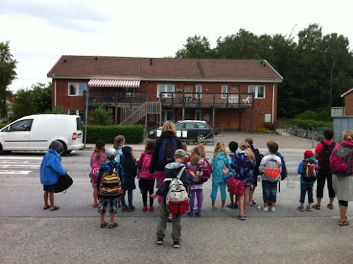 I väntan på bussen.