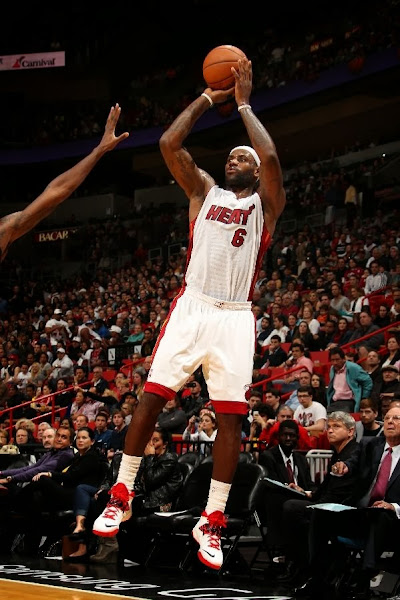 LBJ Continues to Wear Nike Soldier VII with new Miami Home PE