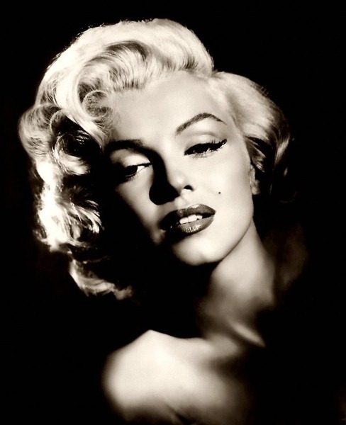 [Marilyn-Monroe-83%255B4%255D.jpg]