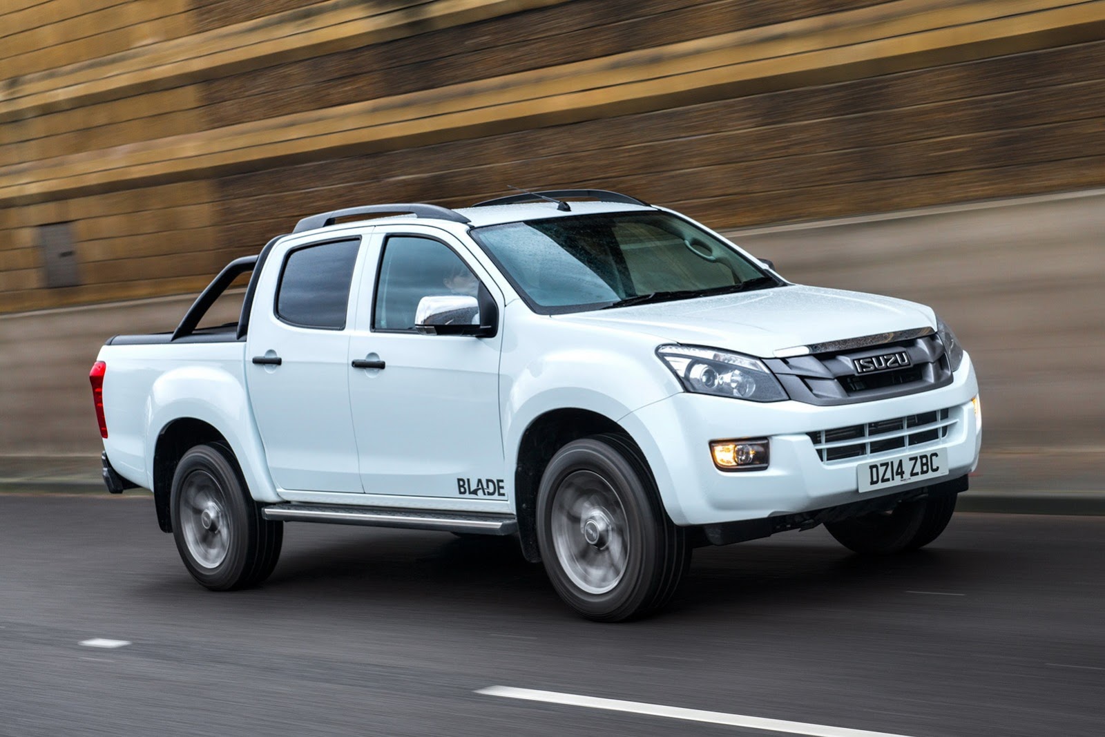 [Isuzu-D-Max-Blade-UK-4%255B3%255D.jpg]