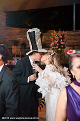 Fotos do evento Fernanda e Renato. Foto numero 55. Fotografia (fotografias) dos fotógrafos de casamento Wagner e Vanessa que fazem fotos de casamento (fotografia de casamento) no melhor estilo do fotojornalismo em Niterói, RJ, e outras cidades do Rio de Janeiro. fotos casamento niterói de rj festa rio janeiro niteroi festas para casamentos foto fotojornalismo fotografia decoraçao em fotógrafo sites fotógrafos decoração