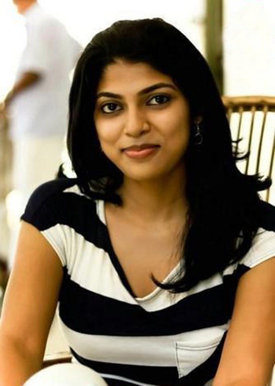 [Elizabeth%2520Thadikaran%2520stills_%2520hot.jpg]