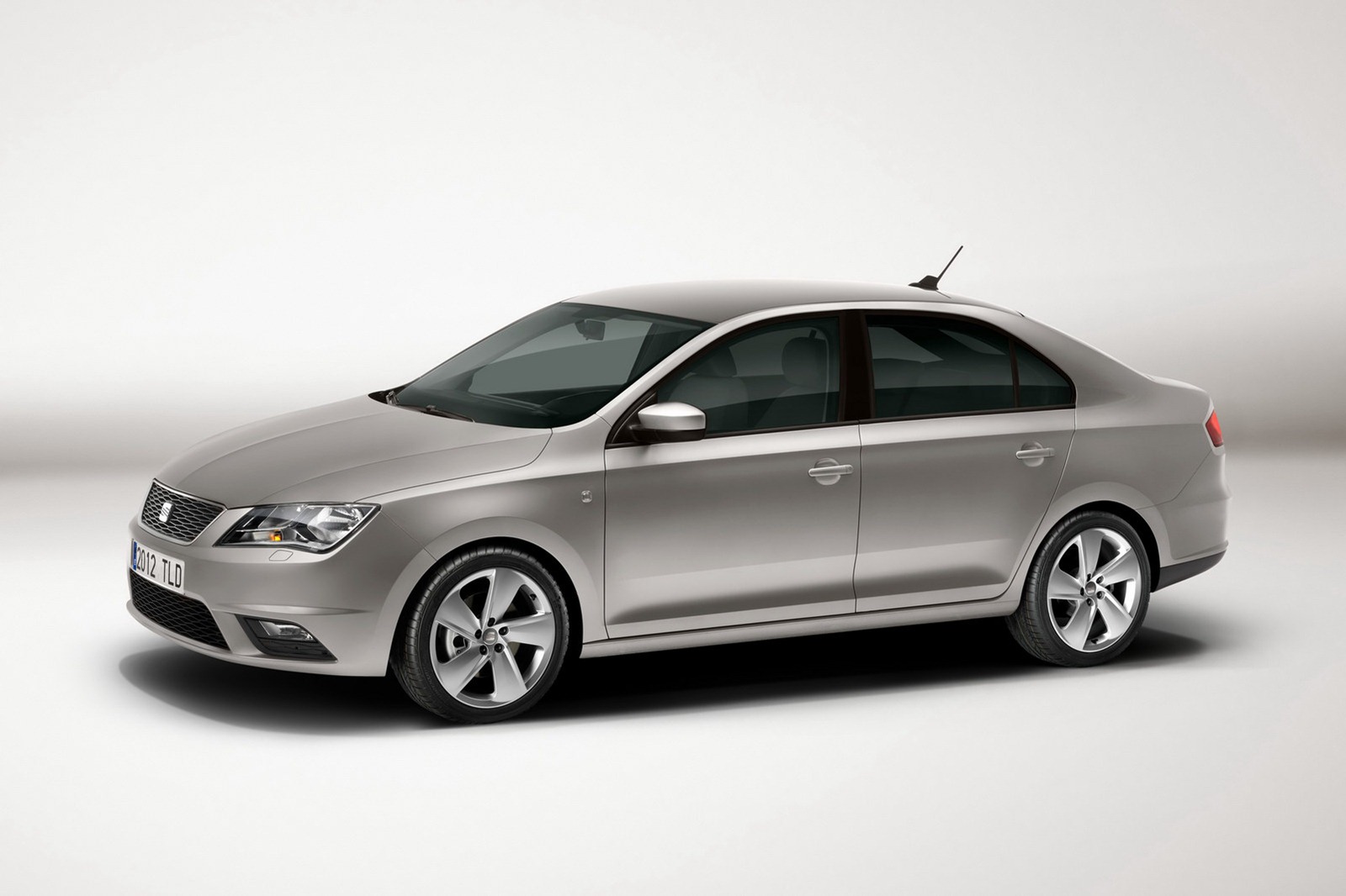 [2013-Seat-Toledo-5%255B2%255D.jpg]