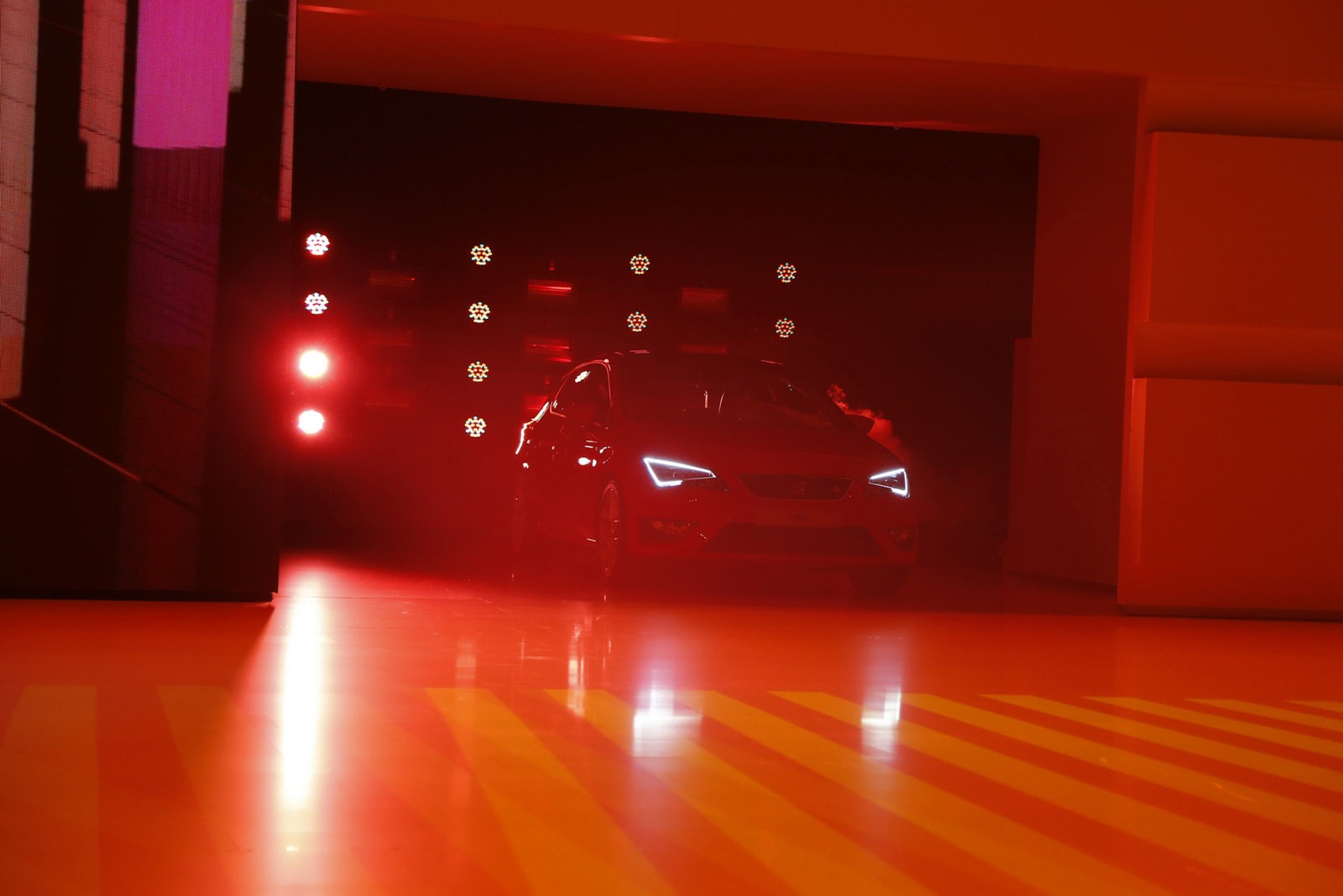 [SEAT-Leon-2013-07%255B2%255D.jpg]