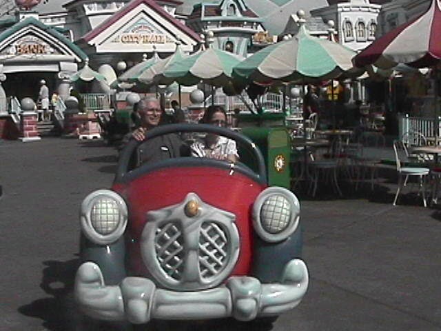 [02.14.02%2520-%2520Grandpa%2520Frank%2520and%2520Theresa%2520in%2520Car%255B3%255D.jpg]