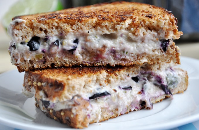 blueberry cream cheese sandwich 021 blueberry cream cheese sandwich 021