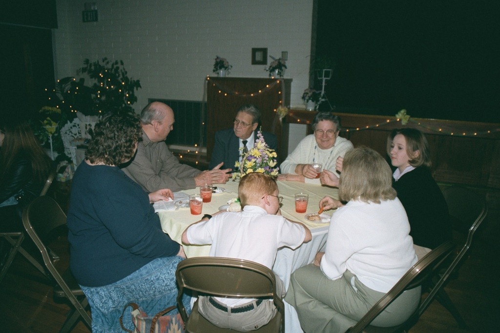 [002_2-35.jpg]