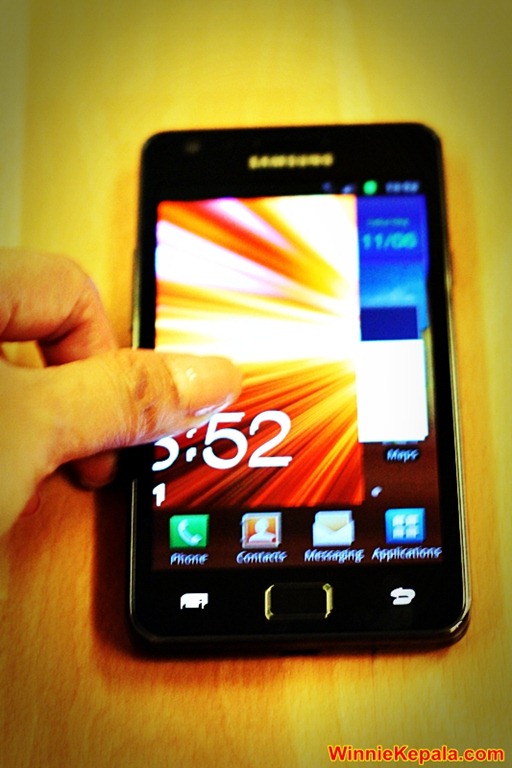 [2011-06-Samsung-Galaxy-S2-Review-040%255B1%255D.jpg]