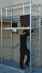 The Zippy Workstand