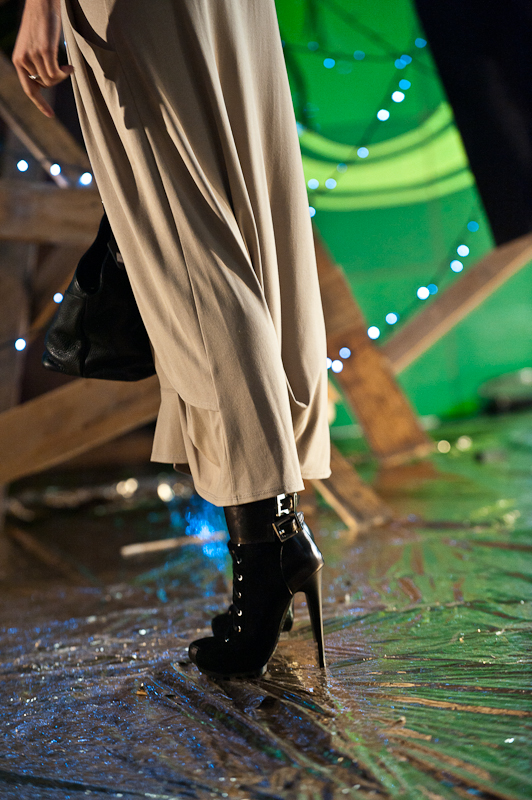 МАХА, HOLIDAY FASHION WEEK 2011 Фото Сергея Черникова
