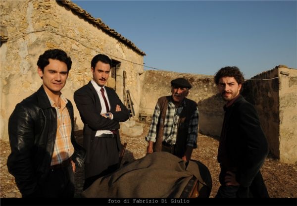 [Il-giovane-Montalbano-143.jpg]
