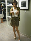 Here I am dressed in gold ready for the show. As a special touch I had my nails Minxed gold. You can have your nails Minxed, visit www.minxnails.com for information.