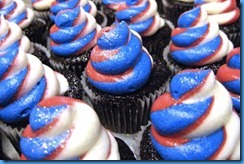 Red-White-and-Blue-Cupcakes-Tri-Colored-Icing