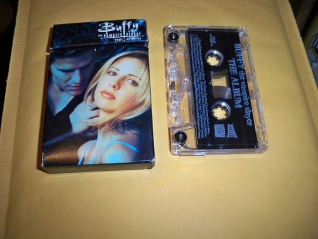 [old-cassette-tapes-2%255B2%255D.jpg]