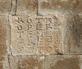 S. Pietro ad Oratorium en Capestrano- L'Abruzzo - Italia Palindromo latino: sator arepo