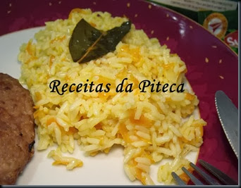 Arroz de cenoura e açafrão das Indias-perto