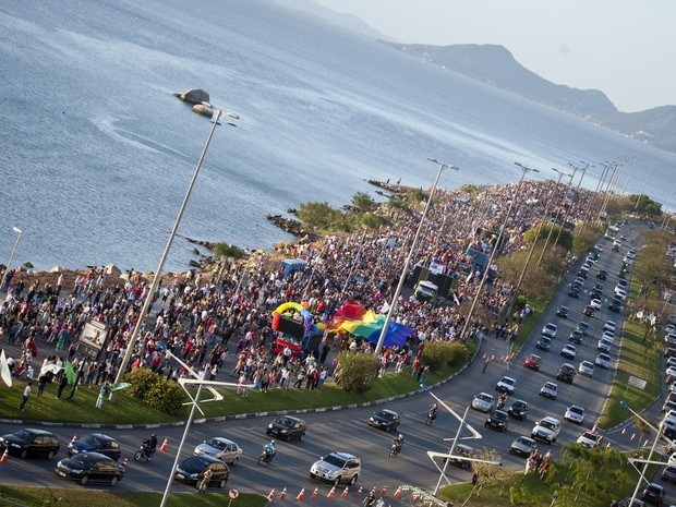 [Parada%2520Florianopolis%25202011%255B3%255D.jpg]